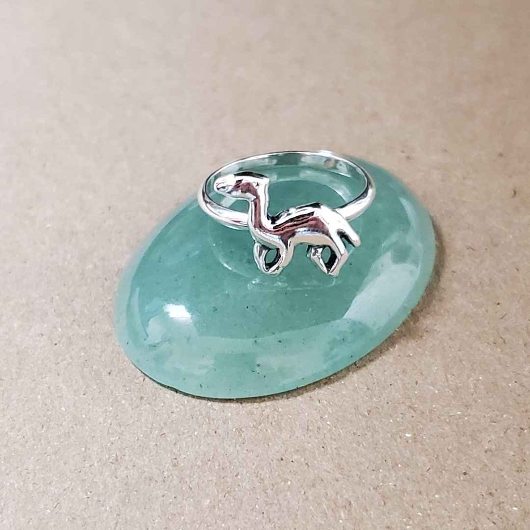 Anello d'argento con freccia - Italia