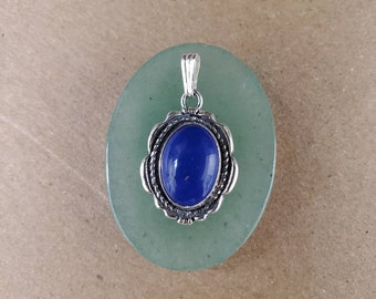 Colgante de collar de lapislázuli azul sin cadena / Colgante de lapislázuli de plata esterlina / Joyería del suroeste / Collar de piedra azul delicado hecho en EE. UU.