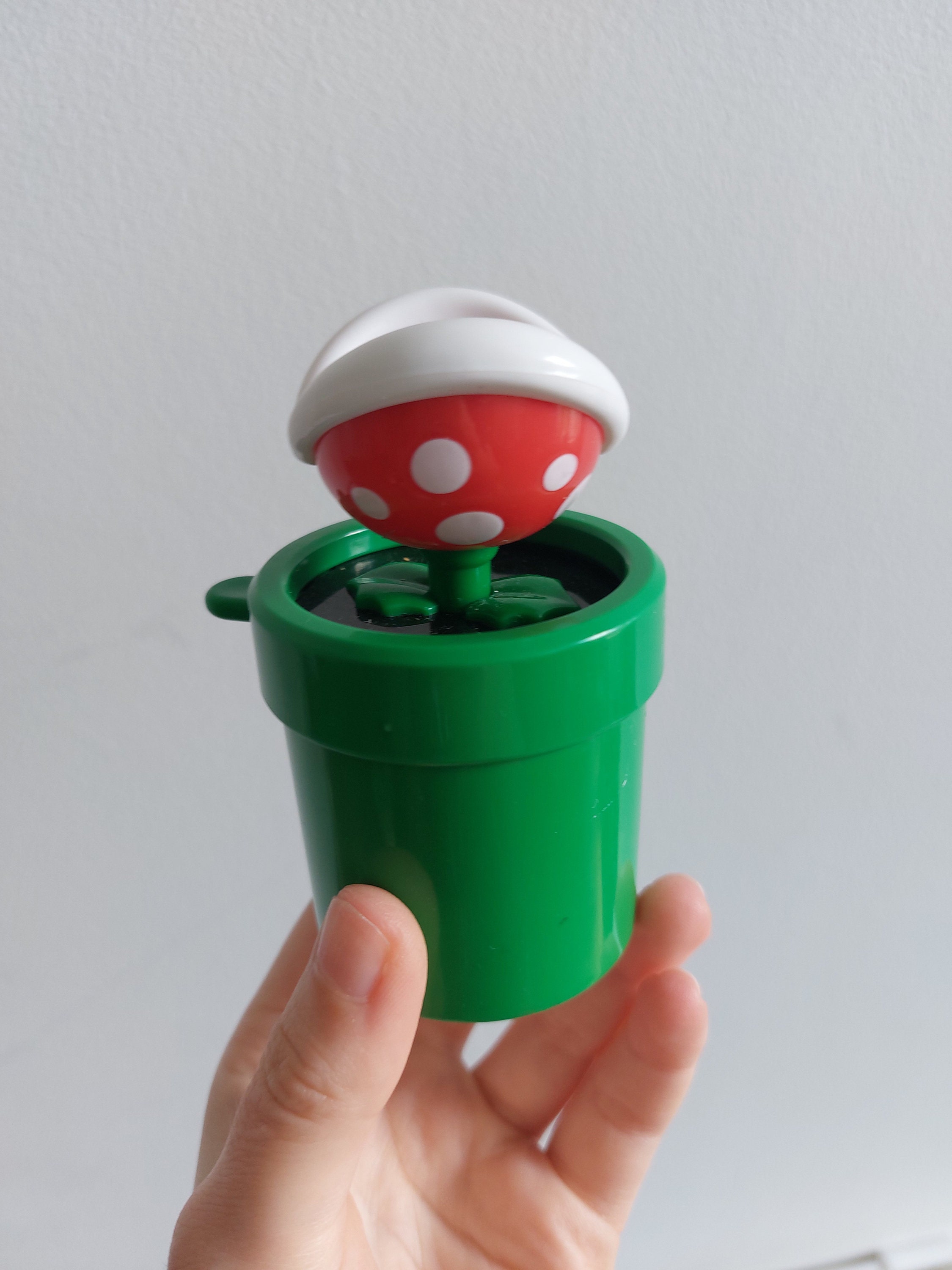 Mario Kart Nintendo Mcdonald's Toy Venus Fly Trap/ Childrens