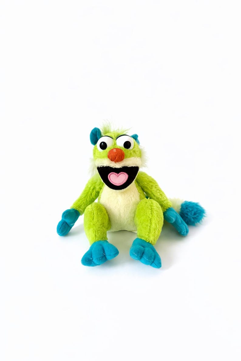 Treelo Merch Treelo Bear in the Big Blue House Lemur | the Perfect Kids Christmas ...
