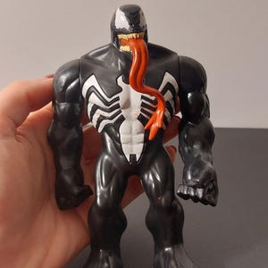 Venom 5 1/4" Hasbro Marvel Comics Action Figure Spider-Man
