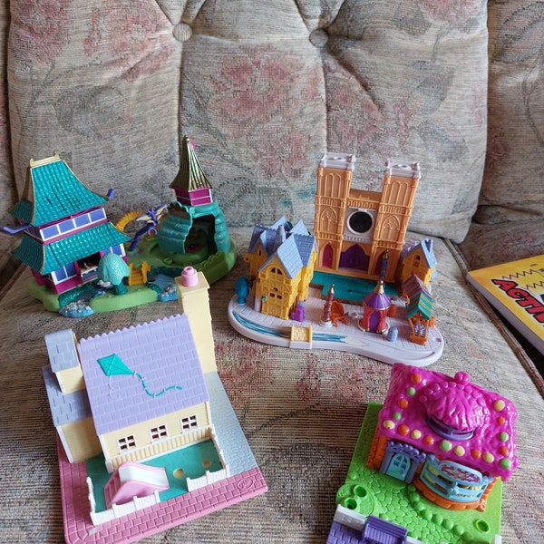 Polly Pocket Bundle: Vintage Collection of Mini Dolls and Playsets nostalgic disney tiny collection mulan and hunchback of notre dame