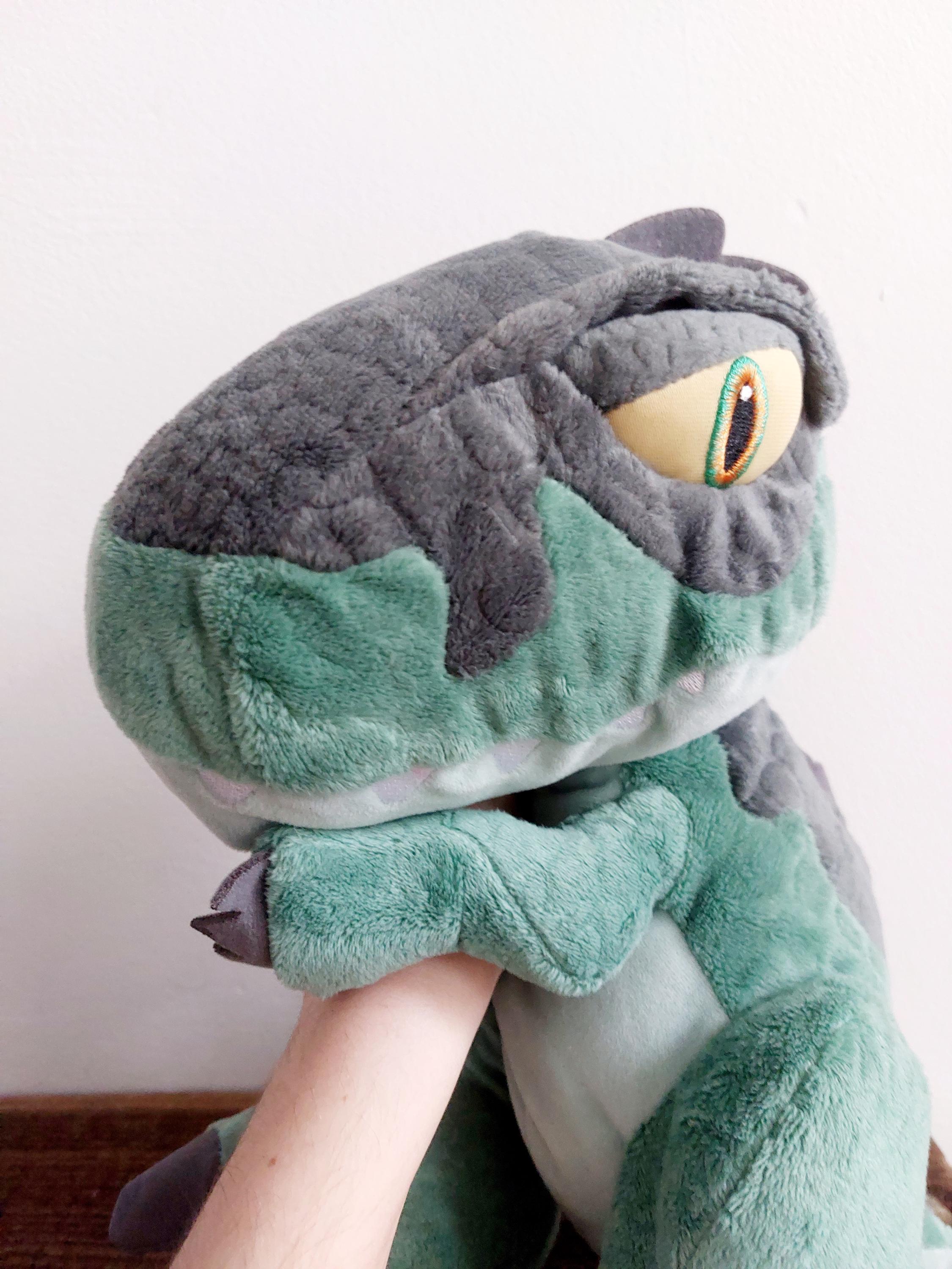 Jurassic World T-Rex Kuscheltier – Superweich & Realistisch, 25 Cm Groß