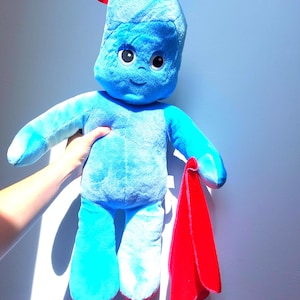 In The Night Garden Jumbo Huggable Iggle Piggle 30 Inch Plush Soft Toy