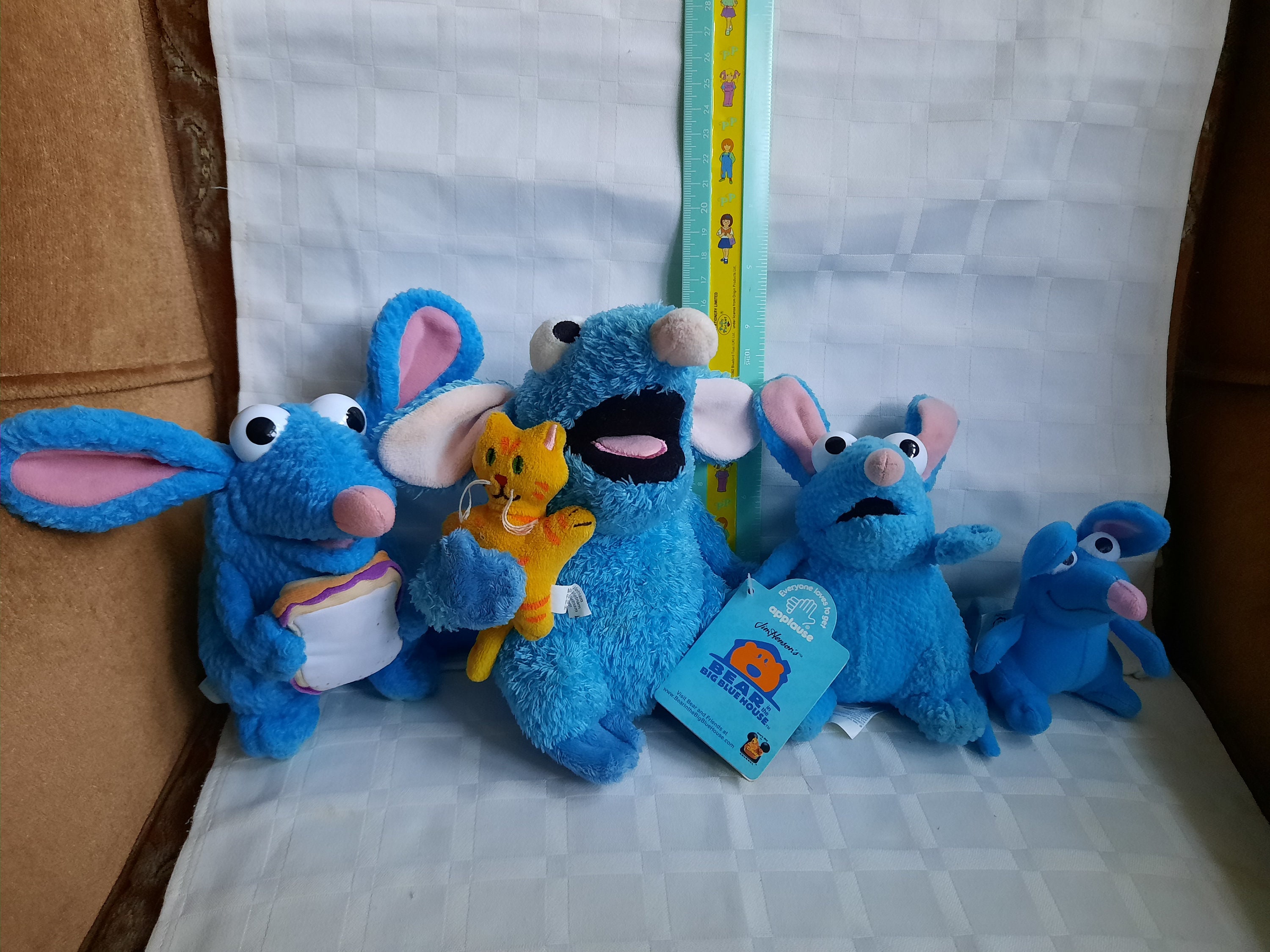 bear in the big blue house toys
