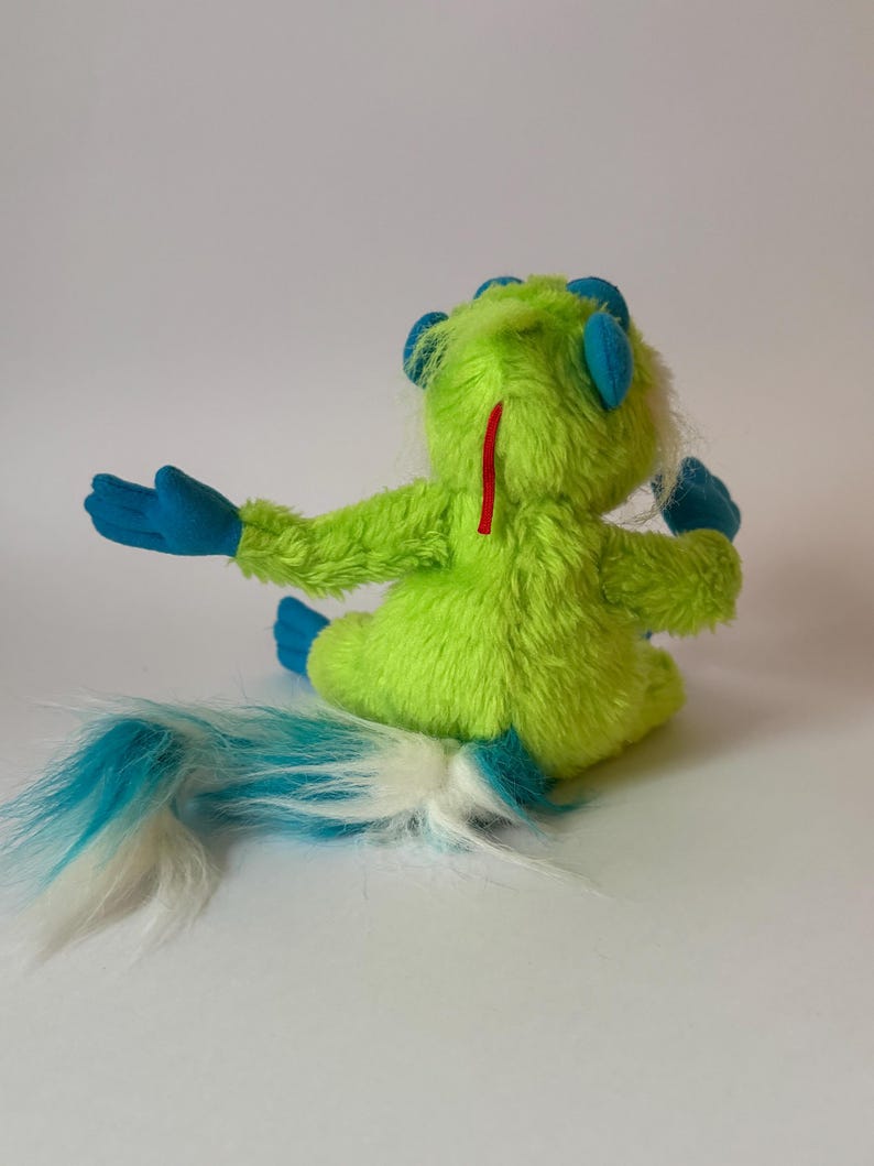 Treelo Merch Treelo Bear in the Big Blue House Lemur | the Perfect Kids Christmas ...