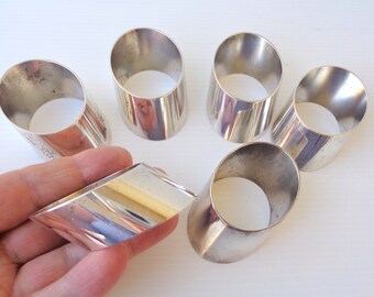 napkin ring built by the Italian company Inoxriv for the Italian company Buitoni 6 steel napkin ring coated with pure silver high thick