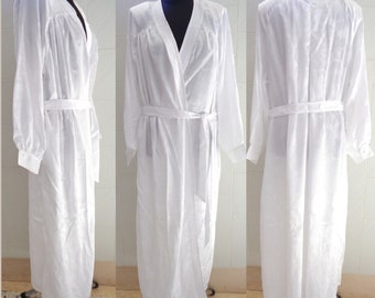 Lencería de lujo para la noche de bodas, estilo vintage italiano de los años 70, refinada bata blanca, conjunto de peignoir talla 48, camisón de satén de seda con bonitas mangas de encaje.