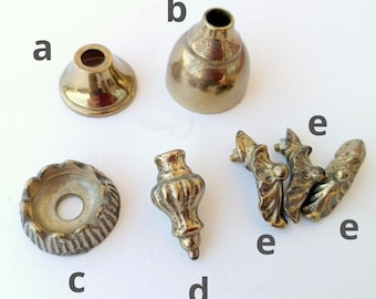 Antika italienska ljuskronor Restaureringshårdvara Förgyllda utsmyckade lampor eller brocante ljuskrondelar bobeches, mässingsljuskronarmar