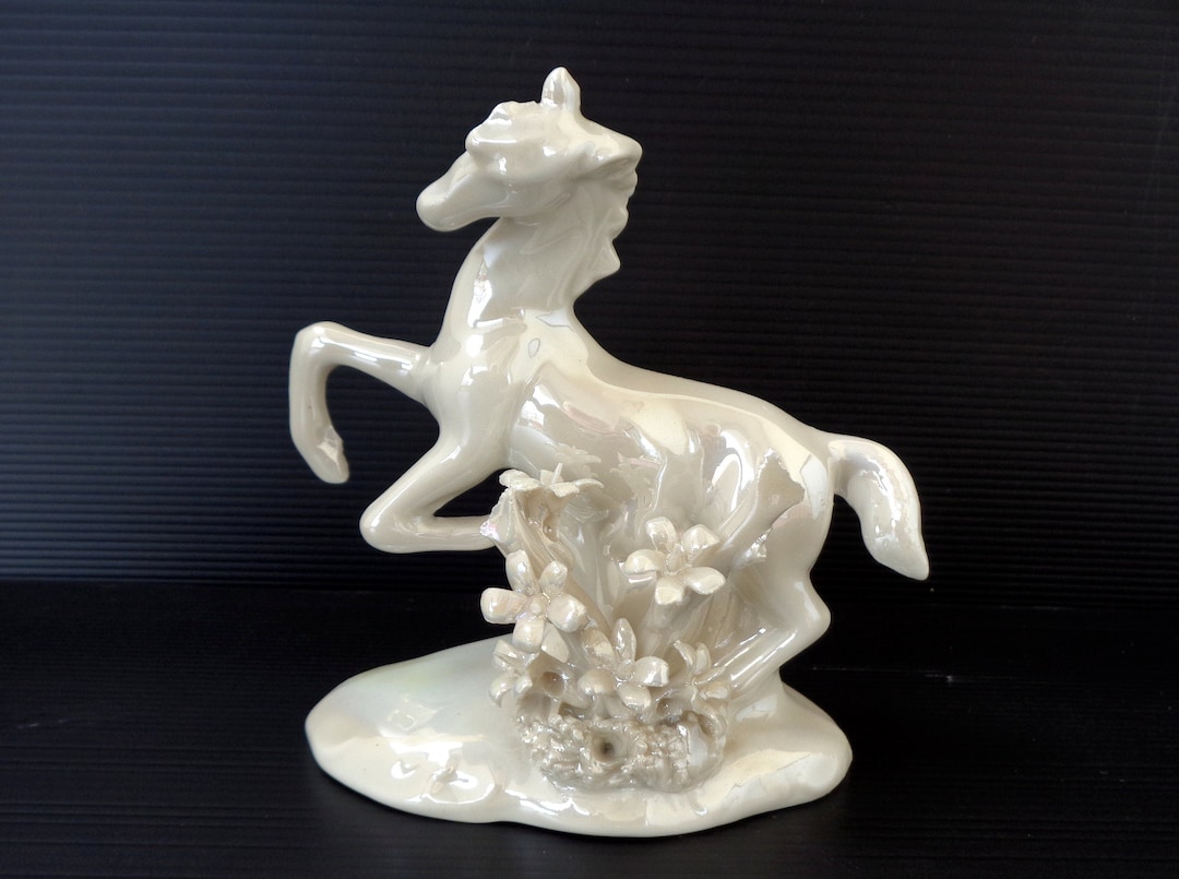 Collectible Stunnihg White Porcelain Horse Figurine Vintage Italy