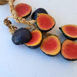 Vintage rustic style farmhouse kitchen Wall Hanging String Ceramic lemon fruits and figs, 70s Kitchen Decor, Artificial fruits on the rope image 12
