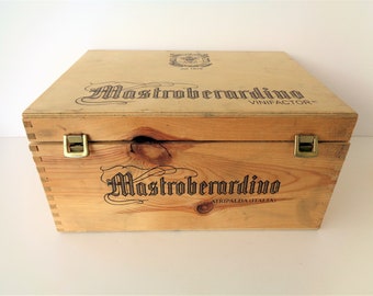 Vintage Wooden Wine box Mastroberardino  Vinifactor Box,  from 1878 - Made in Atripalda, Italia, Wooden Treasure Chest