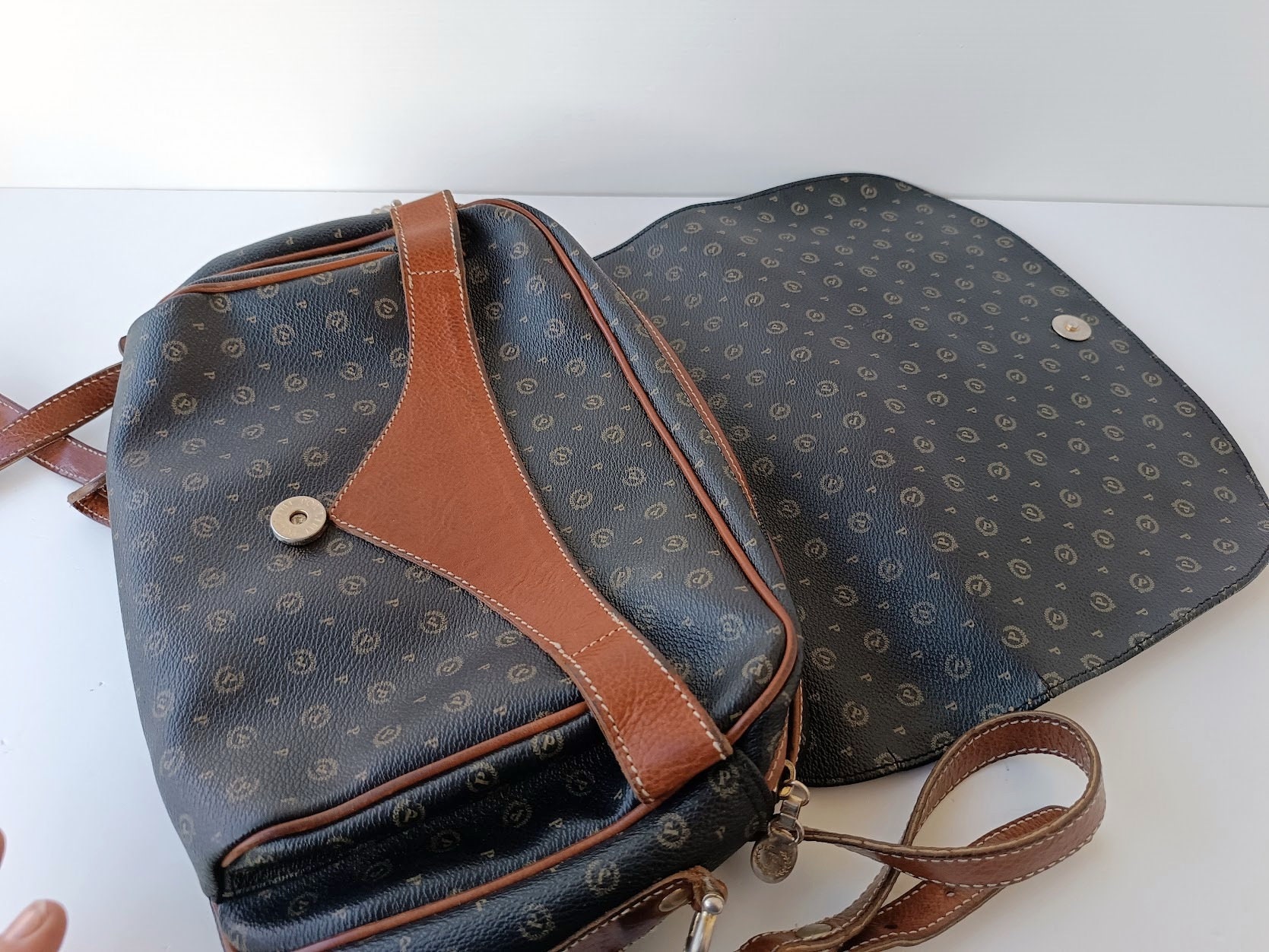 Vintage Italian Genuine Leather POLLINI Bag - Vintage