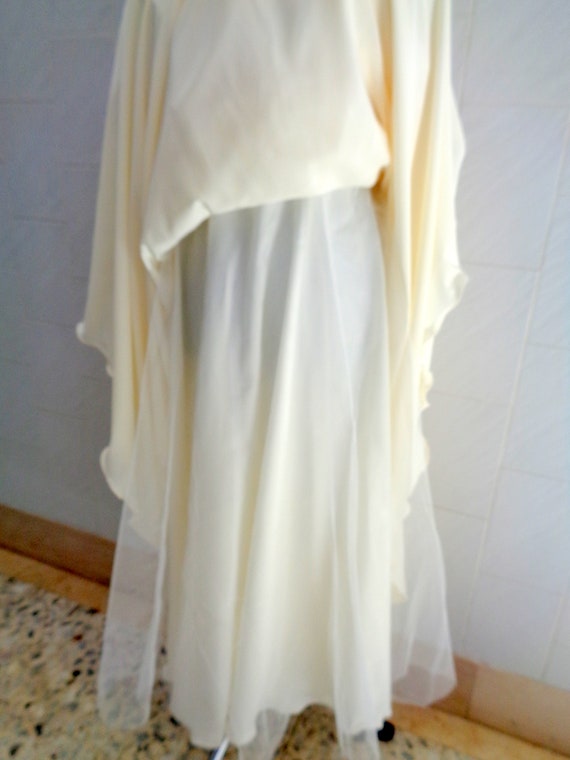 Elegant Italian cream color wedding dress vintage… - image 7