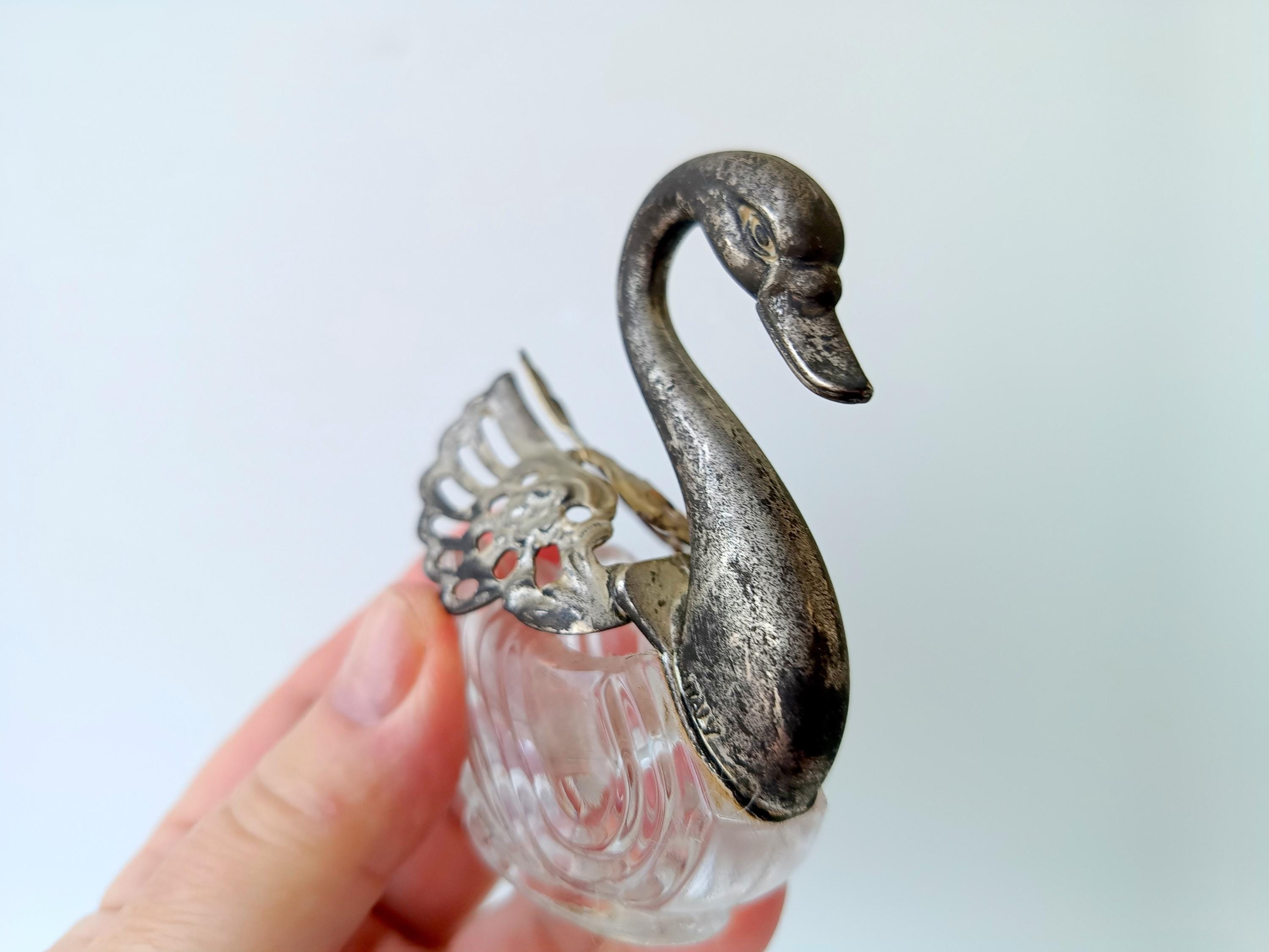 美術品・アンティーク・コレクション 白鳥モチーフ ガラス製ソルト