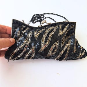 Vintage 30s - Evening bag clutch decorated with glass beads,  Small silk beads embroidered bag, vintage style for your retro look