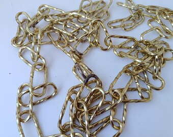 Vintage Italian brass chain 15 links section of gilt brass chandelier or light fitting suspension hanging chain 48cm in very good condition