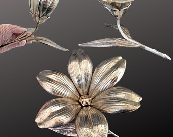 取り外し可能な花びらが付いたヴィンテージ真鍮製フラワー灰皿：手作り 
