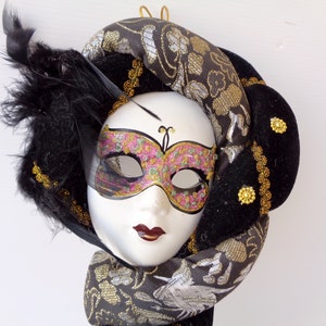 Extraordinary gift Italy Venice Tourist Travel Souvenir 3D Ceramic Italian Venetian Carnival Mask, wall hanging, home decor, Italy vintage