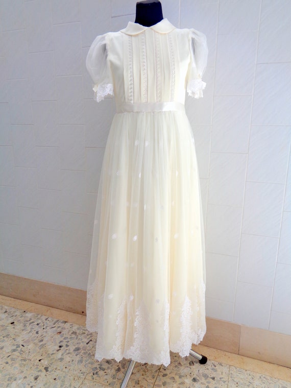 Elegant Italian cream color wedding dress vintage… - image 2