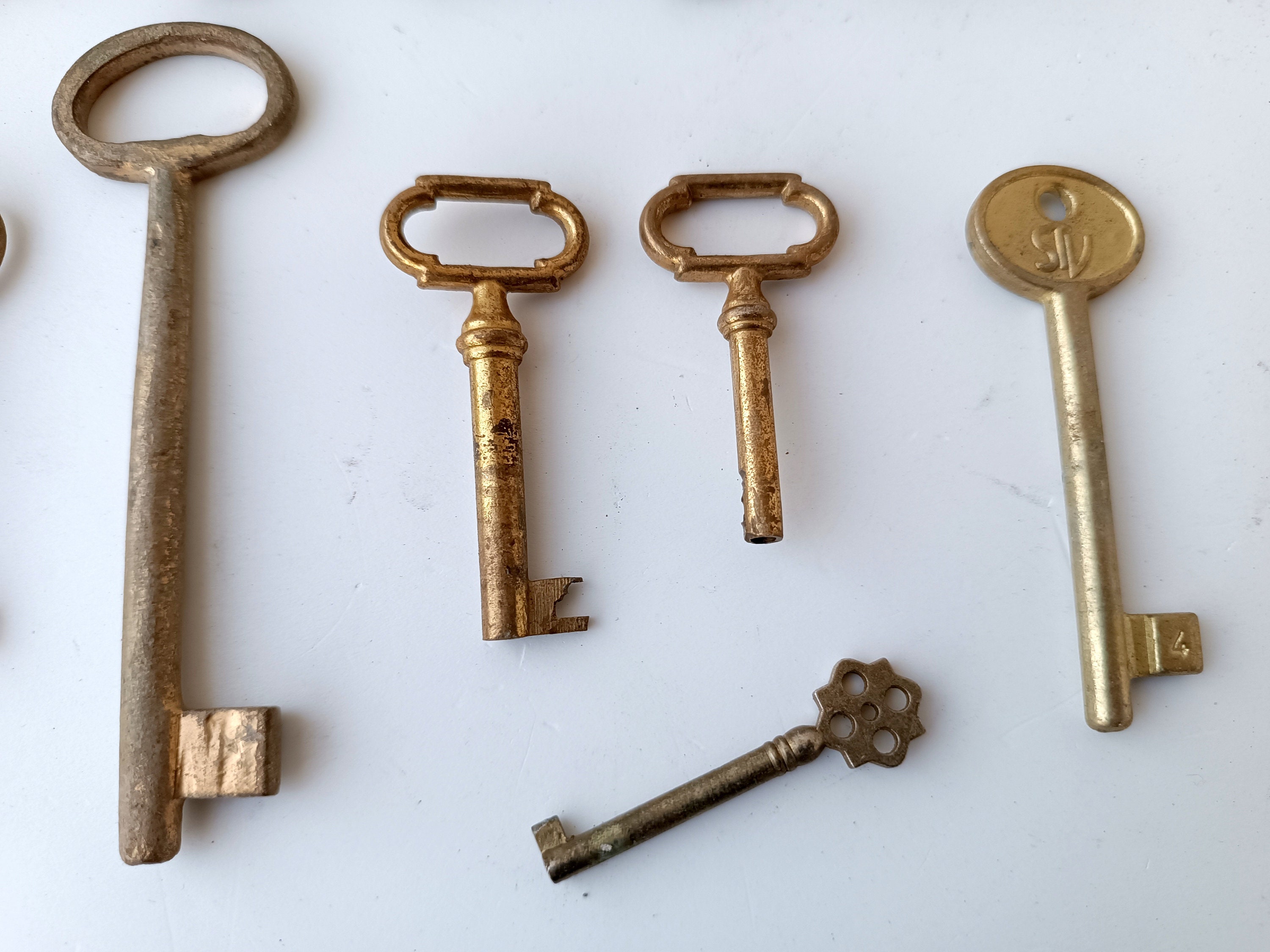 SOLD - Vintage Italian Brass XL Skeleton Key Bottle Opener with Hidden –  Wise Apple Vintage