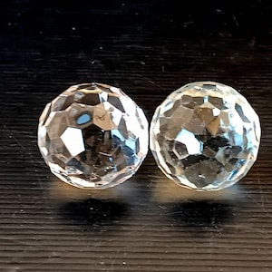 For choise Vintage Italian faceted crystal drop balls for chandelier crystal balls Bohemia replacement supplies for lamps chandeliers