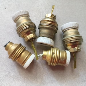 Casquillo E14 de latón y cerámica italiano vintage – Repuesto para iluminación de mediados de siglo