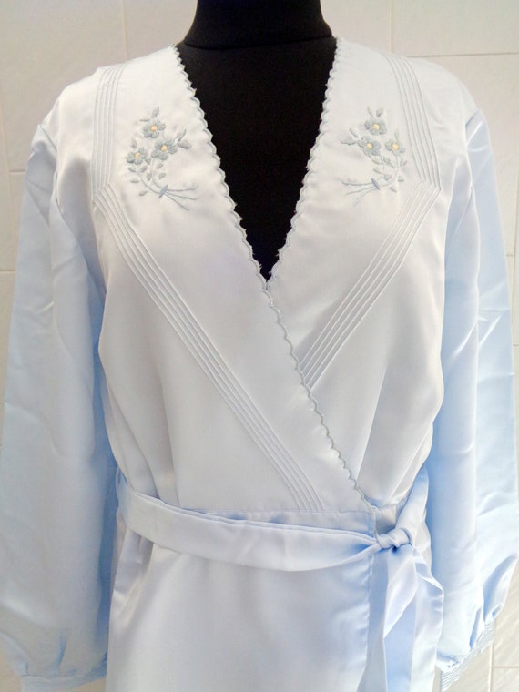 Luxury hand embroidered wedding night dress linge… - image 8