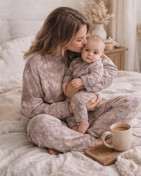 Mama & Mini Matching Set, Mother’s Day Outfit, Neutral Marble Dyed Lounge Set, Mom and Baby Matching, First Mother’s Day Gift