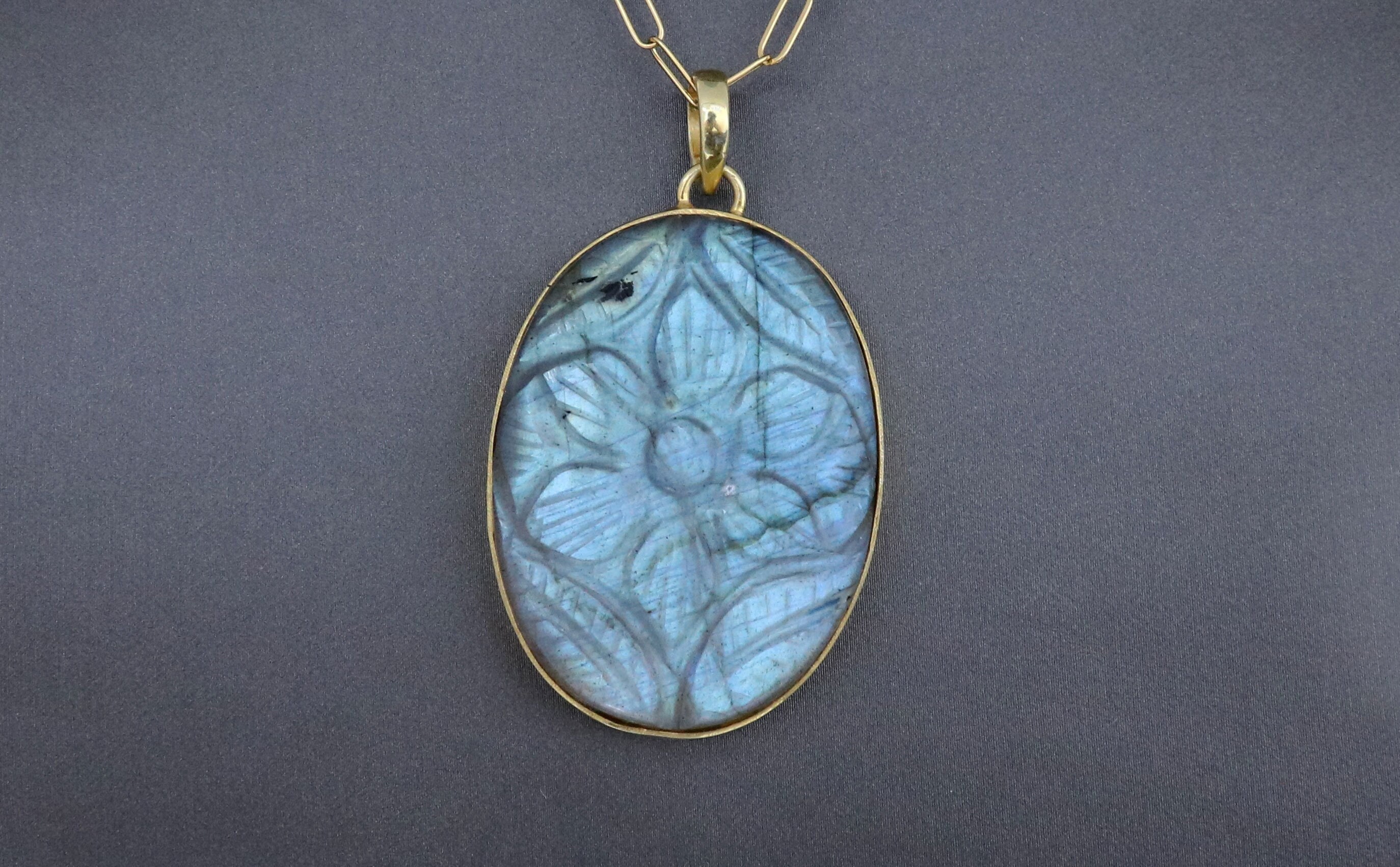 あ　GAGAN chaand labradrite silver925 Sterling Silver Labradorite Carved Handcrafted Leaf Pendant