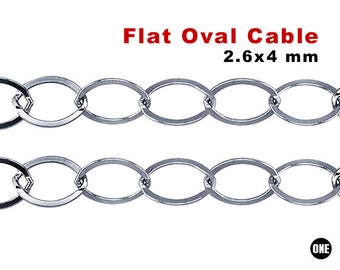 May include: A close-up of a silver flat oval cable chain. The chain is made of small, oval-shaped links. The cable is 2.6 x 4 mm in size.