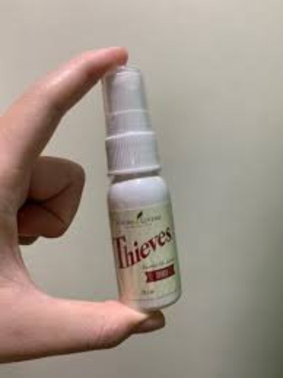 Young living online thieves spray