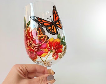 Wine glasses personalized with monarch butterfly - Unique Hand Painted Glassware – Floral Wine Glasses for Weddings, Parties, or Gift Giving