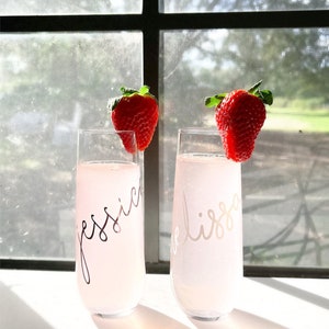 Custom Bridesmaid Flutes | Personalized Bridesmaid Flute | Bridesmaid Proposal | Bridesmaid Gift | Bridesmaid Glass |  Maid of Honor Flute