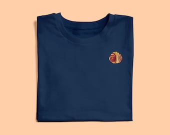 Besticktes T-Shirt mit „Franzbrötchen“ Motiv