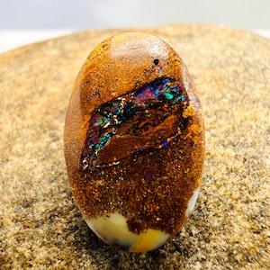 Smycken med boulderopalpipa - 5,5 karat - Natursten Australien