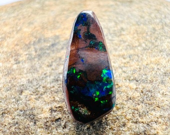 Opale boulder joaillerie - 3.1cts - Pierre naturelle d'Australie