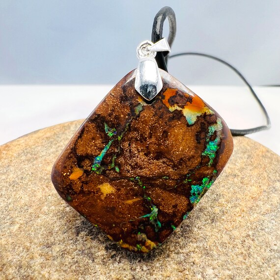 Pendentif En Argent 925 Avec Opale Boulder Matrix D'Australie - Naturelle 22.05 Cts