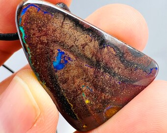 Pendentif En Opale Boulder D'Australie (Queensland) - Pierre Naturelle De 6,70 Carats (7,45 TCW) - Taille Libre - Neuf