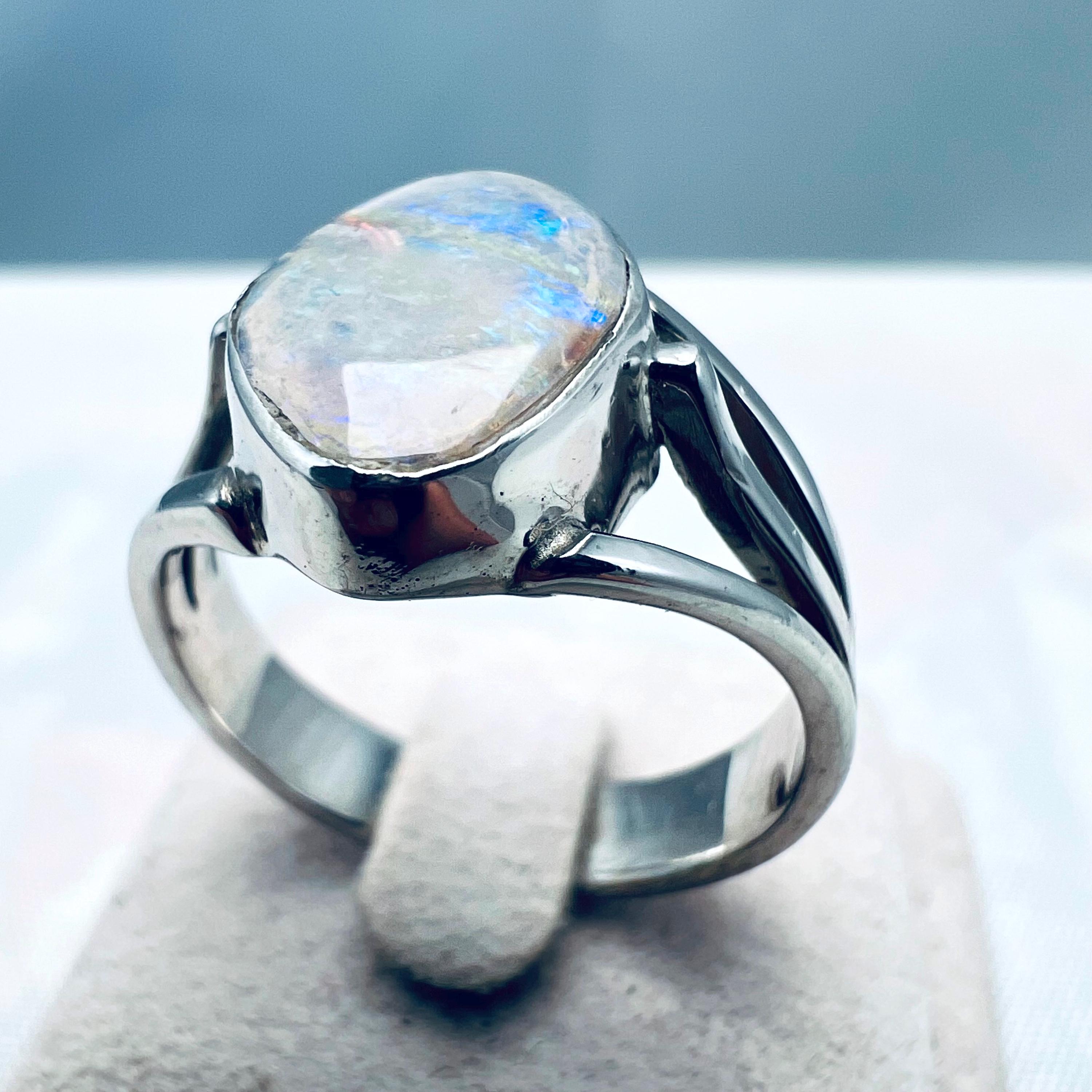 クーバーピディ オパール シルバーリング クーバーペディ オーストラリア クリスタルオパールリング - シルバー