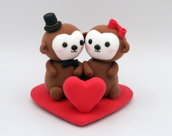 Wedding Cake Topper, Customizable Pair of monkey, Love Couple Polymer Clay monkeys, Miniature Animal Sculpture, Monkey Figurines