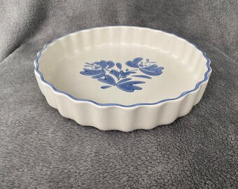Vintage, 9 Inch, Ceramic, Pfaltzgraff USA Quiche Baking Dish With Fluted Rim and Blue Accents