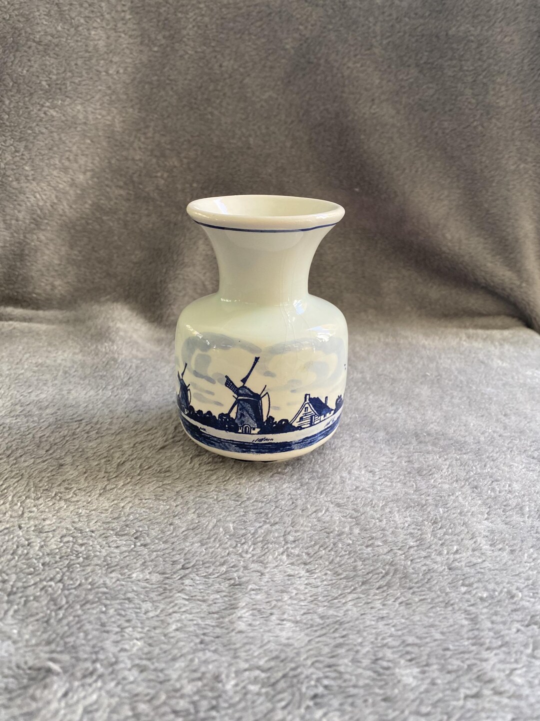 Stunning Vintage Delft Blue and White Hand Painted Porcelain Bud Vase ...
