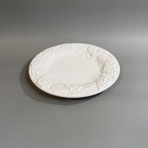Vintage Bordallo Pinheiro White Grape Embossed Dinner Plate