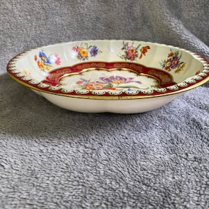 Daher Decorated Ware Tin Bowl