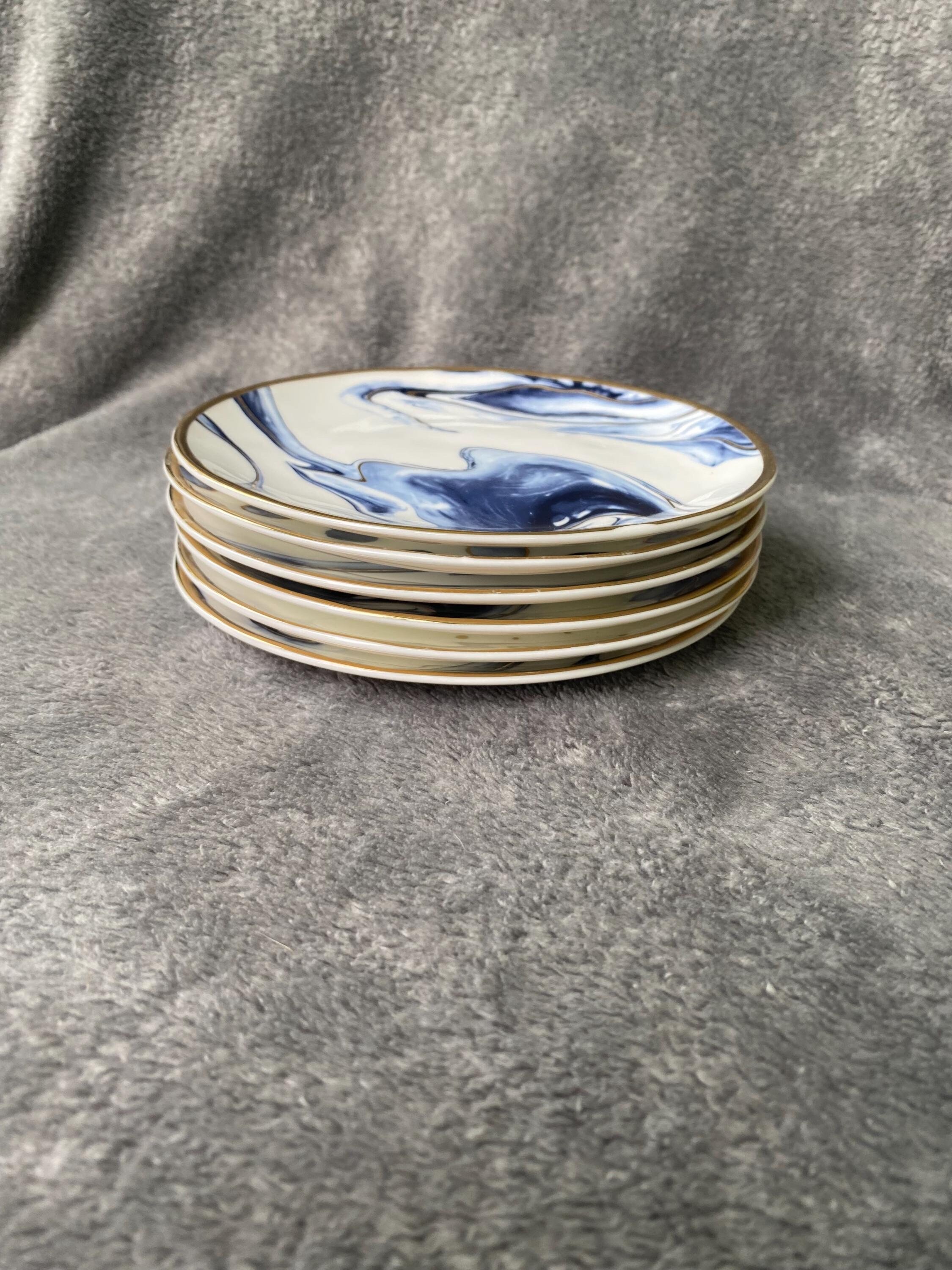 Five Olivia Oliver Fine Bone China Plates, Harper Marble Gold