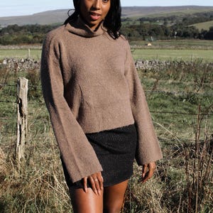 Sienna Jumper suéter orgânico marrom café feminino feito de alpaca e lã supermacio aconchegante sustentável presente malhas feito à mão na Inglaterra