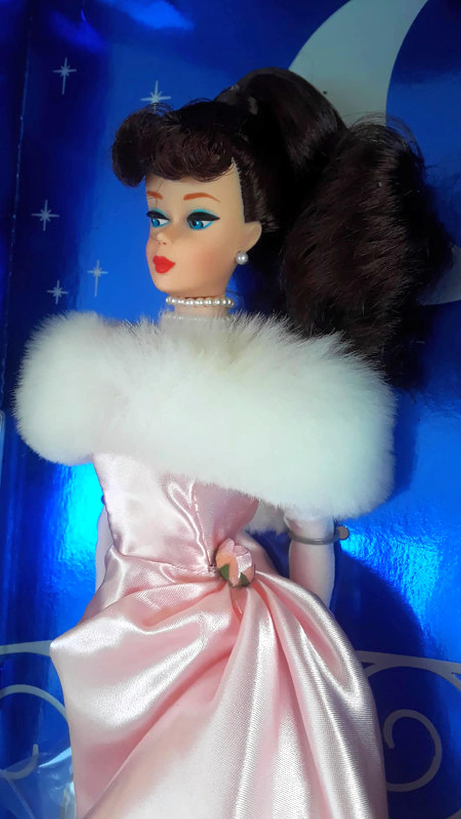 Exclusive enchanted Evening Barbie, 1995 Barbies Collectibles