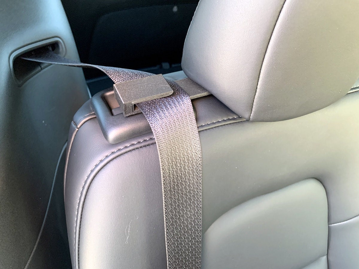 2 Stück Auto Gurtpolster für Tesla Model Y Sicherheitsgurt
