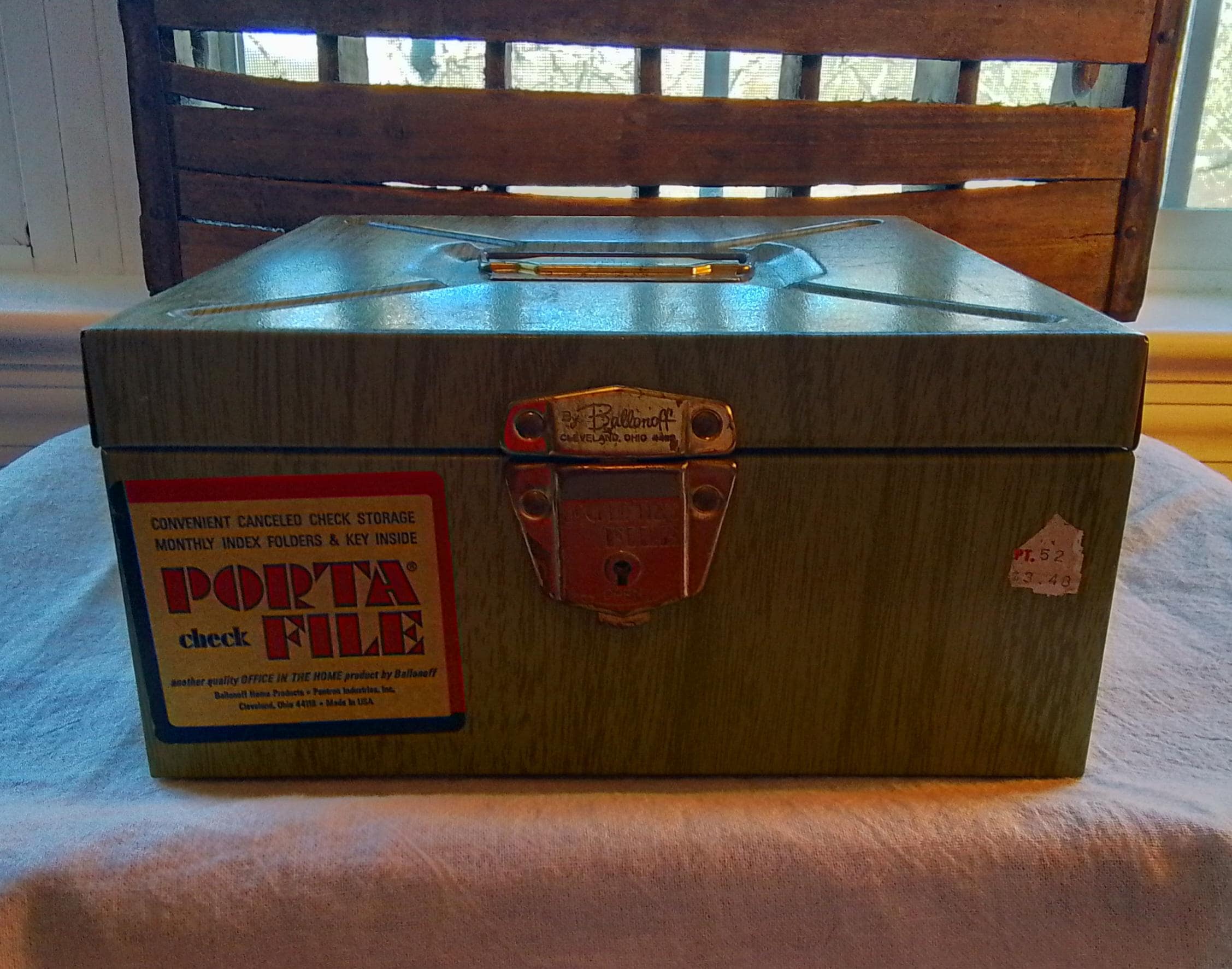 Vintage Mid Century Porta File Box: Green Wood Grain Metal Storage